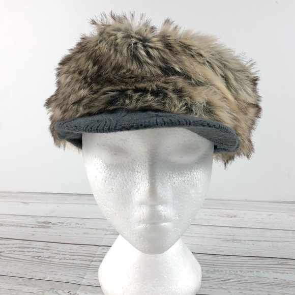 Bb Collection faux-fur visor hat - Picture 2 of 7